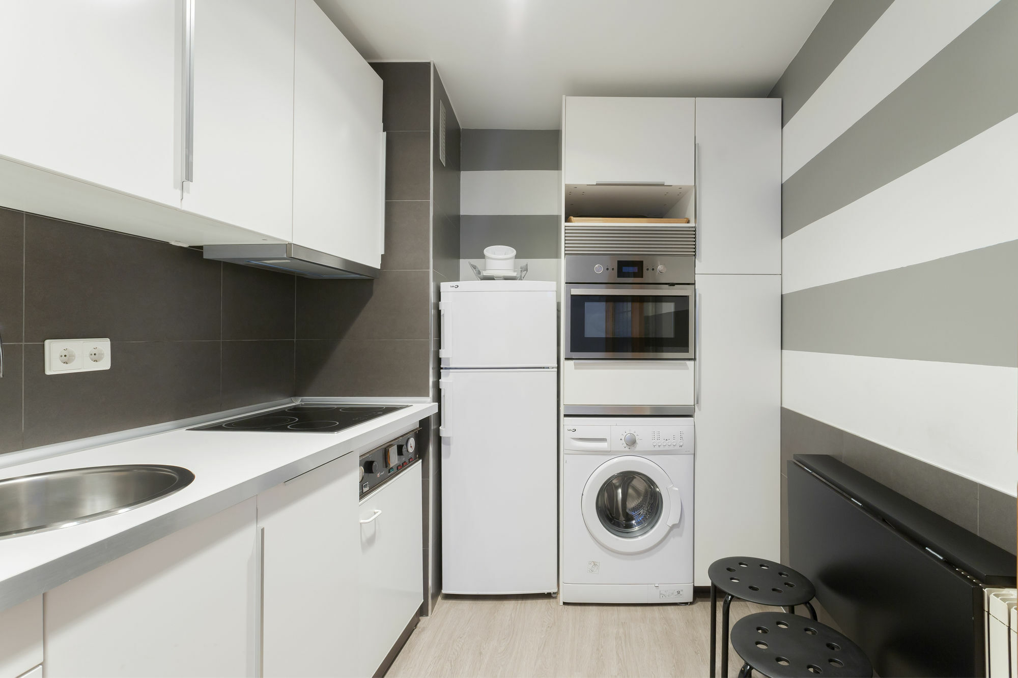 Apartamento Forever Young Plaza Espana Madrid